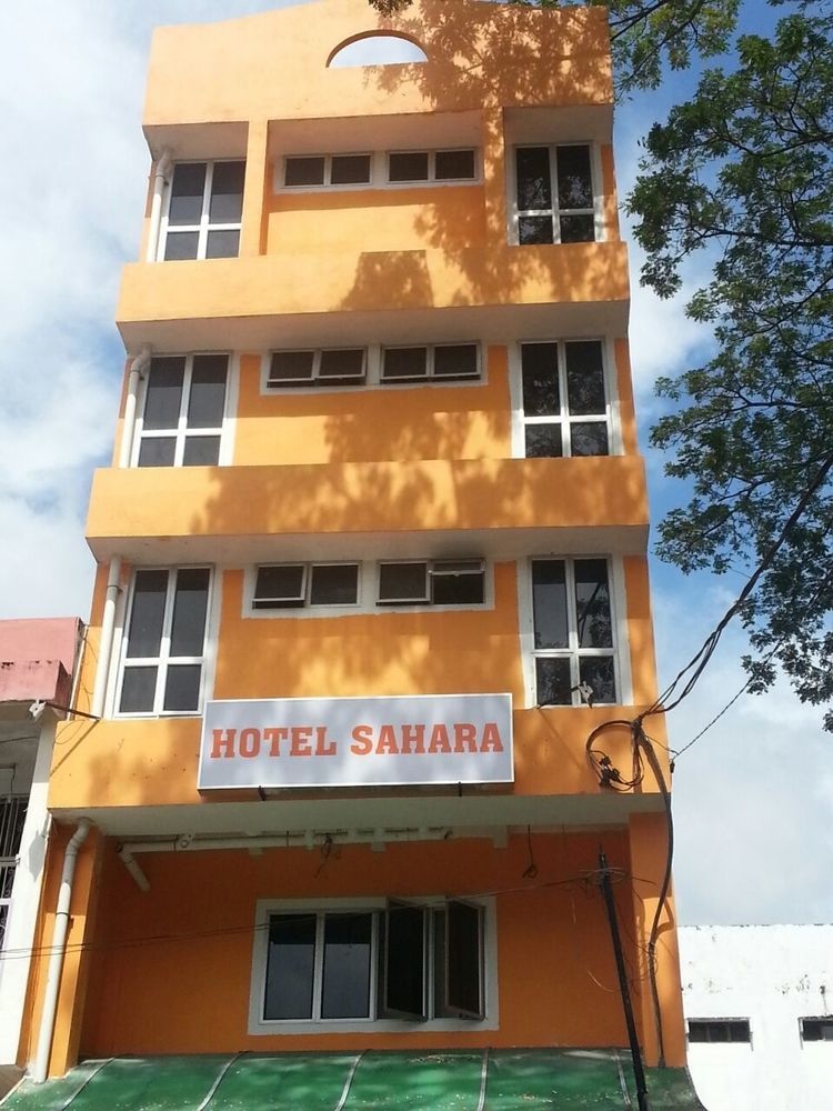 Oyo 89584 Hotel Sahara Kuala Kubu Bharu Exterior photo
